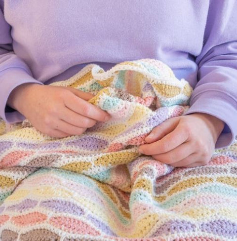 Haakpakket | Yarn and Colors | Stripy Waves Blanket