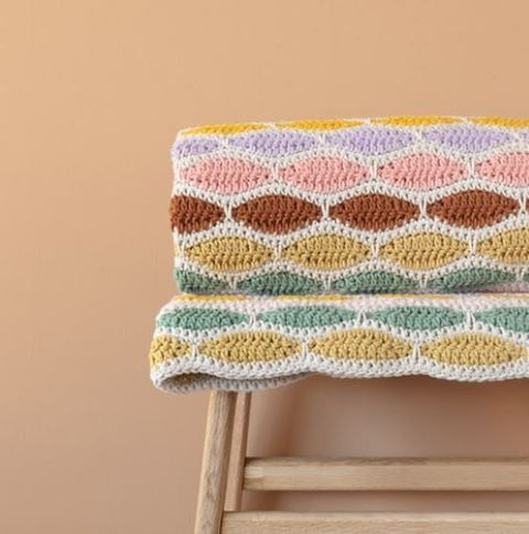 Haakpakket | Yarn and Colors | Stripy Waves Blanket