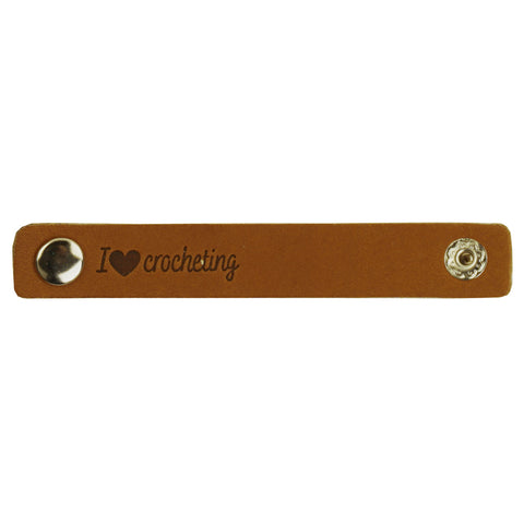 Durable | Leren label met drukknoop | 10 x 1.5 cm | 2 stuks | I love crocheting