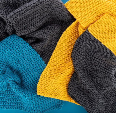 Yarn and Colors Cheerful 060 Navy Blue