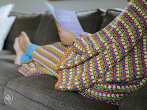 Gratis haakpatroon | Durable Comfy | Granny Stripe Blanket