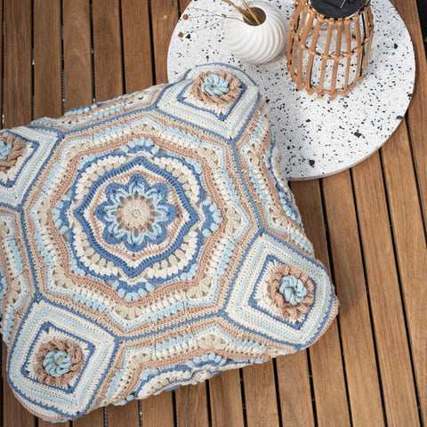Haakpakket | CAL Yarn and Colors 2022 | Island Stroll Pillow